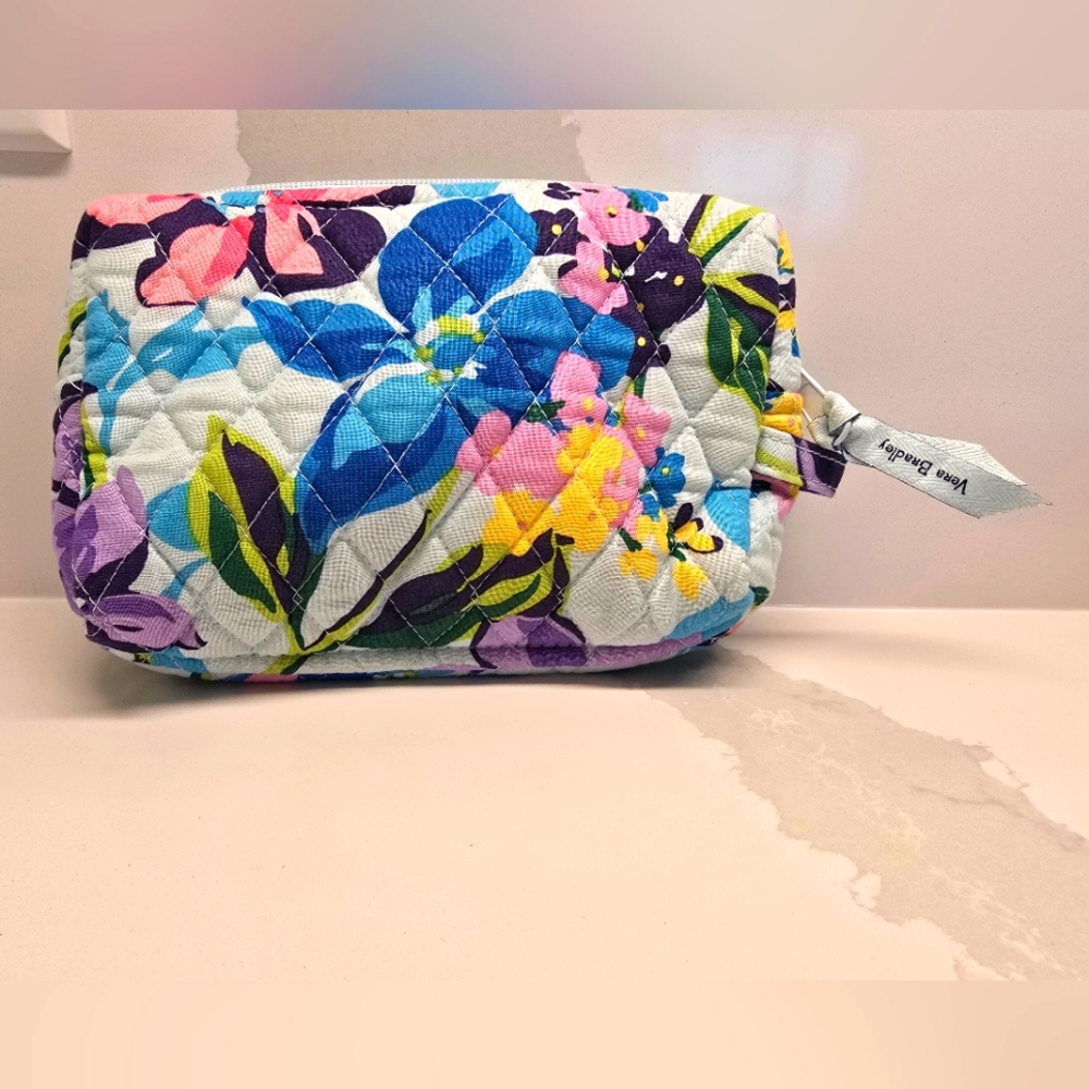 Vera Bradley Cosmetic case